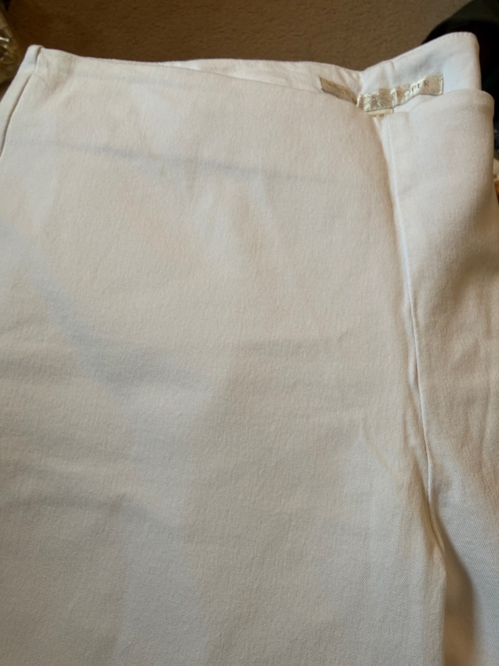 Boston Proper White Capris